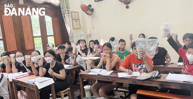 Clase de caridad para estudiantes pobres