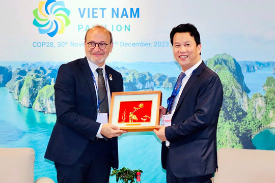 AFD cam kết tăng cường hợp tác về khí hậu và môi trường với Việt Nam