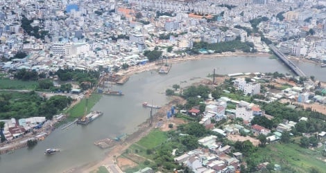 Proposition d'augmentation de 768 milliards de VND supplémentaires pour le projet de rénovation du plus long canal de Ho Chi Minh-Ville