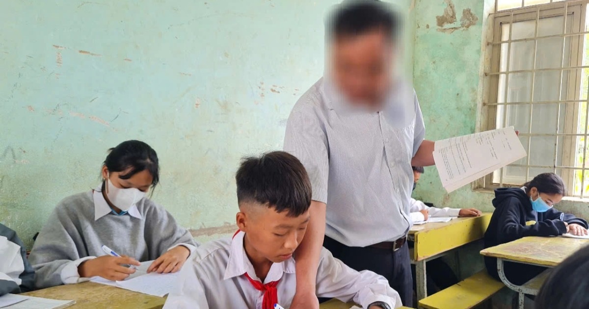 គ្រូ​នៅ​ដាក​ឡាក់​ពិបាក​ទទួល​ប្រាក់​រង្វាន់​តេត ហេតុអ្វី?