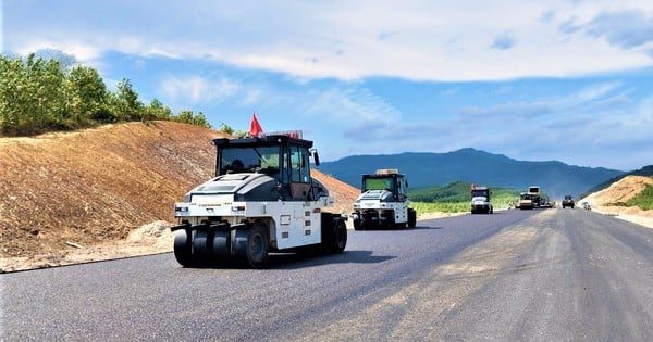 Reubicación temprana de infraestructura técnica, acelerando el progreso de la autopista Van Phong