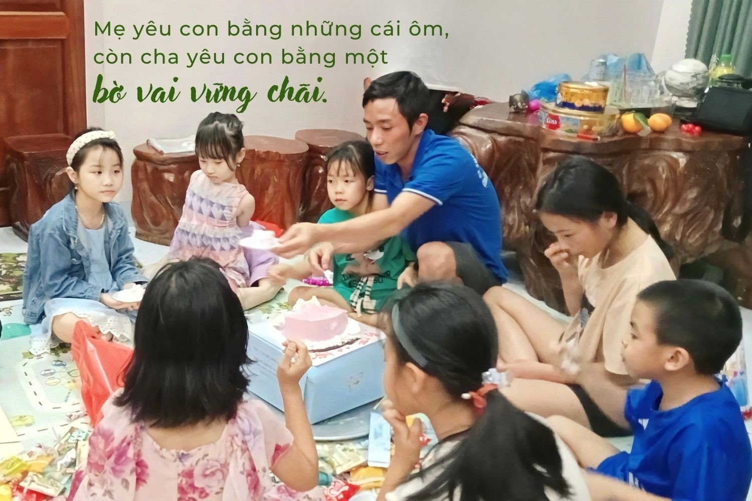 រូបថតរបស់ Ly's replacement photo.jpg