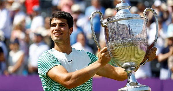 Djokovic បាត់បង់តំណែងលេខ 1 ពិភពលោកទៅ Alcaraz មុនការប្រកួត Wimbledon