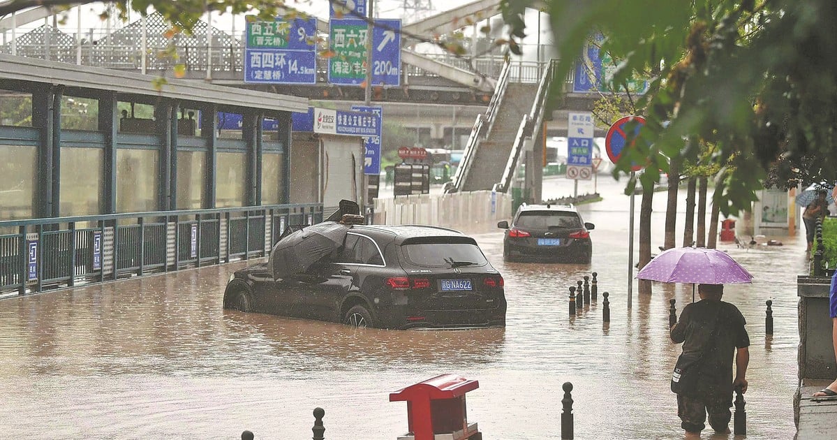 Lũ lụt ngập Bắc Kinh