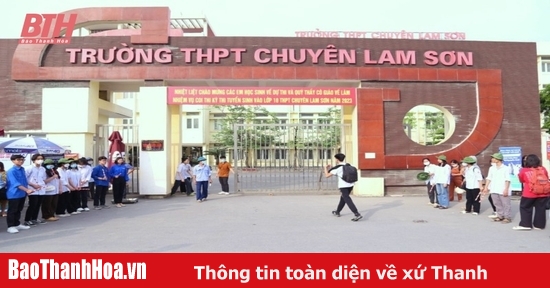 Thí sinh hào hứng thi môn đầu tiên vào lớp 10 Trường THPT Chuyên Lam Sơn