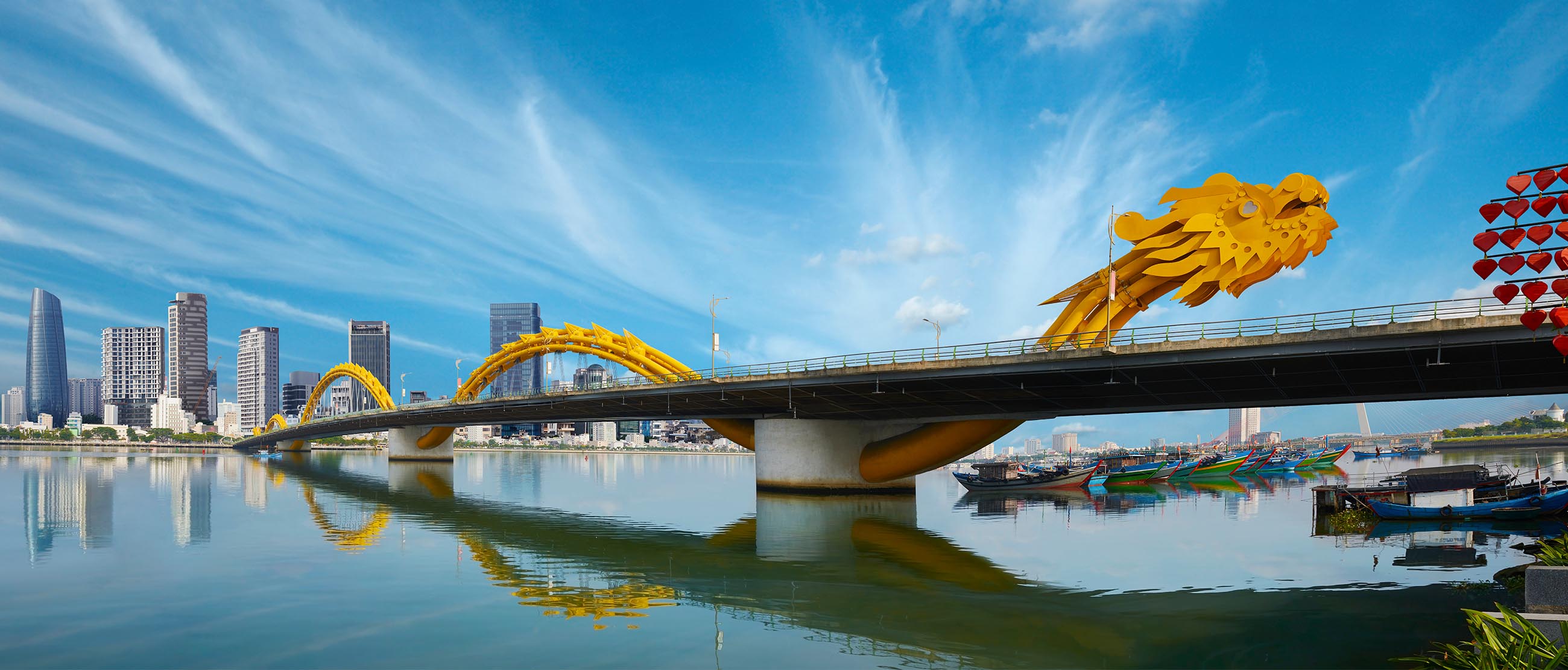 Dragon Bridge Da Nang is not only an impressive architectural work