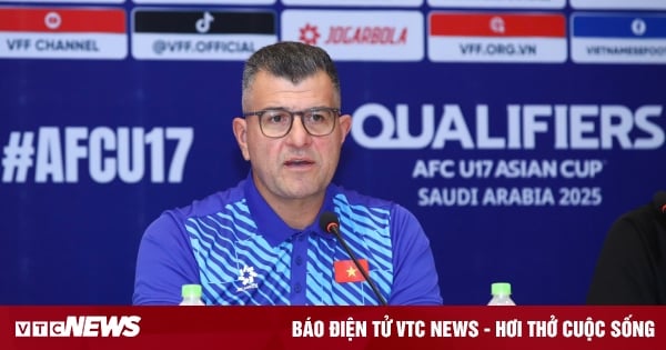 Foreign coach of Vietnam U17 makes surprising comments about HAGL's rising star