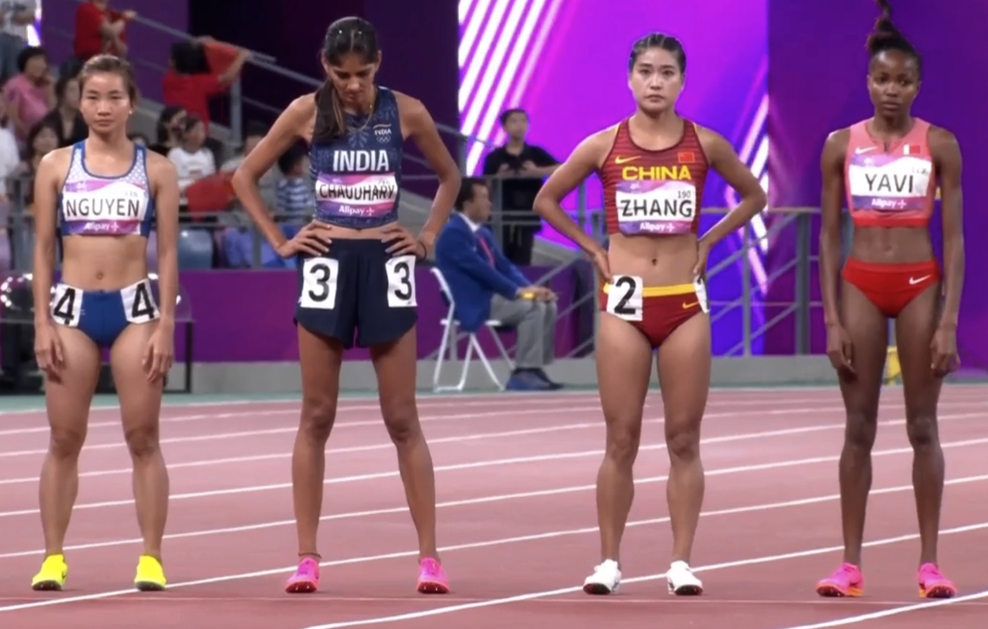 ASIAD 19 ngày 2-10: Nguyễn Thị Oanh mất huy chương 3.000m  - Ảnh 1.