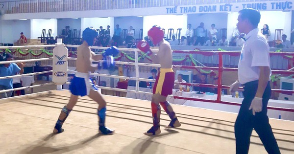 Plus de 500 athlètes participent au championnat national de kickboxing des jeunes à Binh Dinh