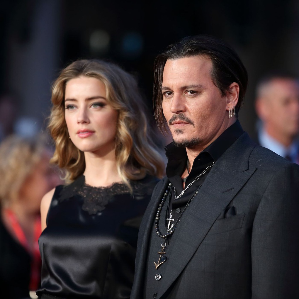 Phim Depp v. Heard hé lộ góc khuất của phiên tòa chấn động Hollywood - 2