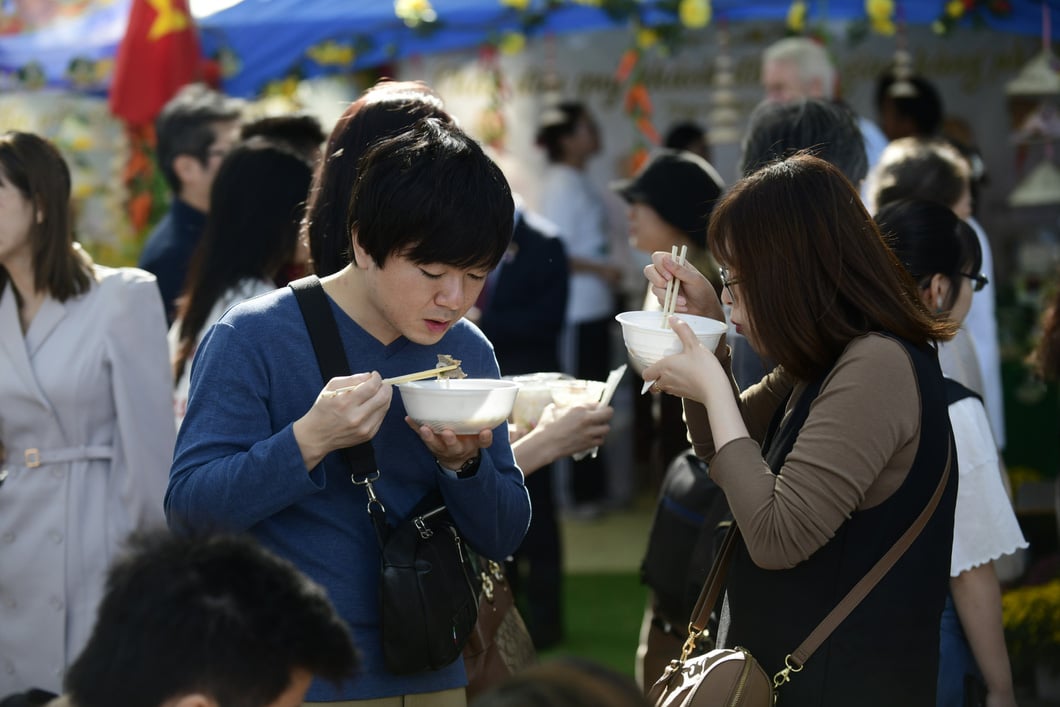 Le Pho vietnamien a « conquis le cœur » des convives japonais au Vietnam Pho Festival