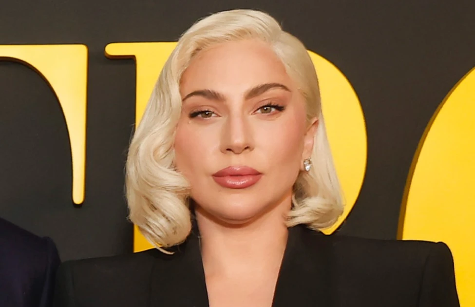 Lady Gaga chuẩn bị cho ra mắt single mới mang tên "Disease"