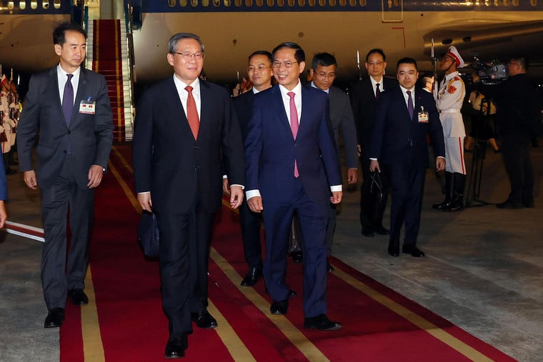 Der chinesische Ministerpräsident Li Qiang ist in Hanoi eingetroffen, sein erster offizieller Besuch in Vietnam