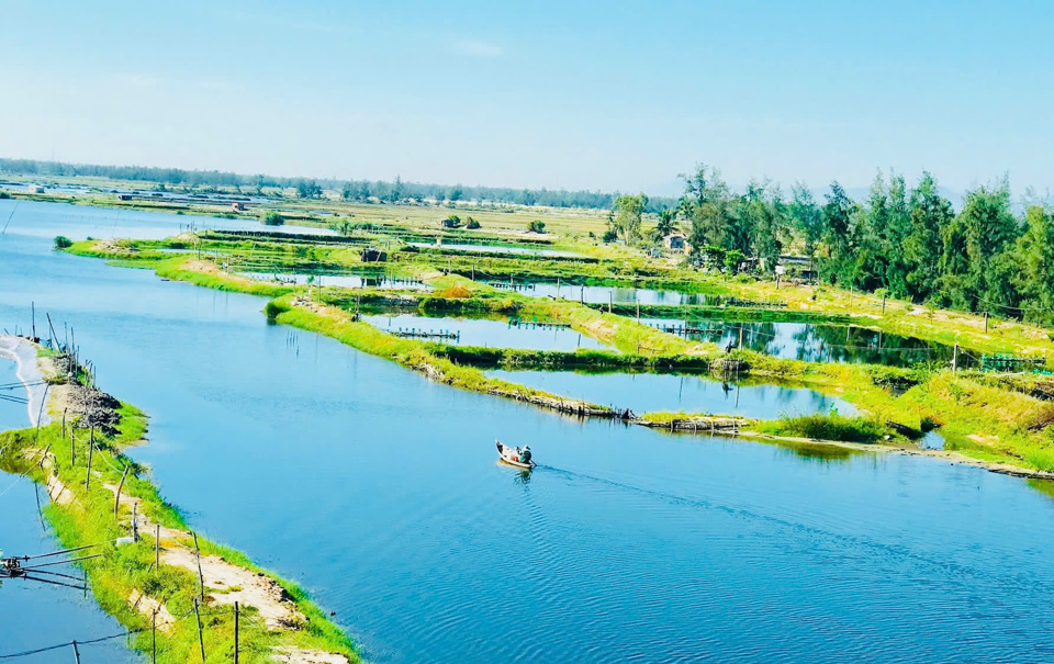 គម្រោង​អភិវឌ្ឍន៍​សម្រប​សម្រួល​រួម​ខេត្ត Quang Nam នឹង​បូម​ខ្សាច់​ទន្លេ Yangtze ដែល​មាន​ប្រវែង​ប្រឡាយ​សរុប​ប្រហែល ៦០ គីឡូម៉ែត្រ។