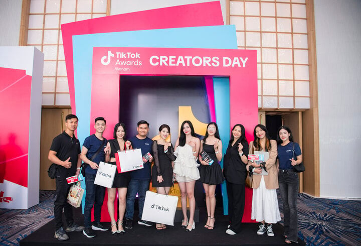 VULACI NETWORK và các nhà sáng tạo TikTok tham dự TikTok Creator Day 2023.