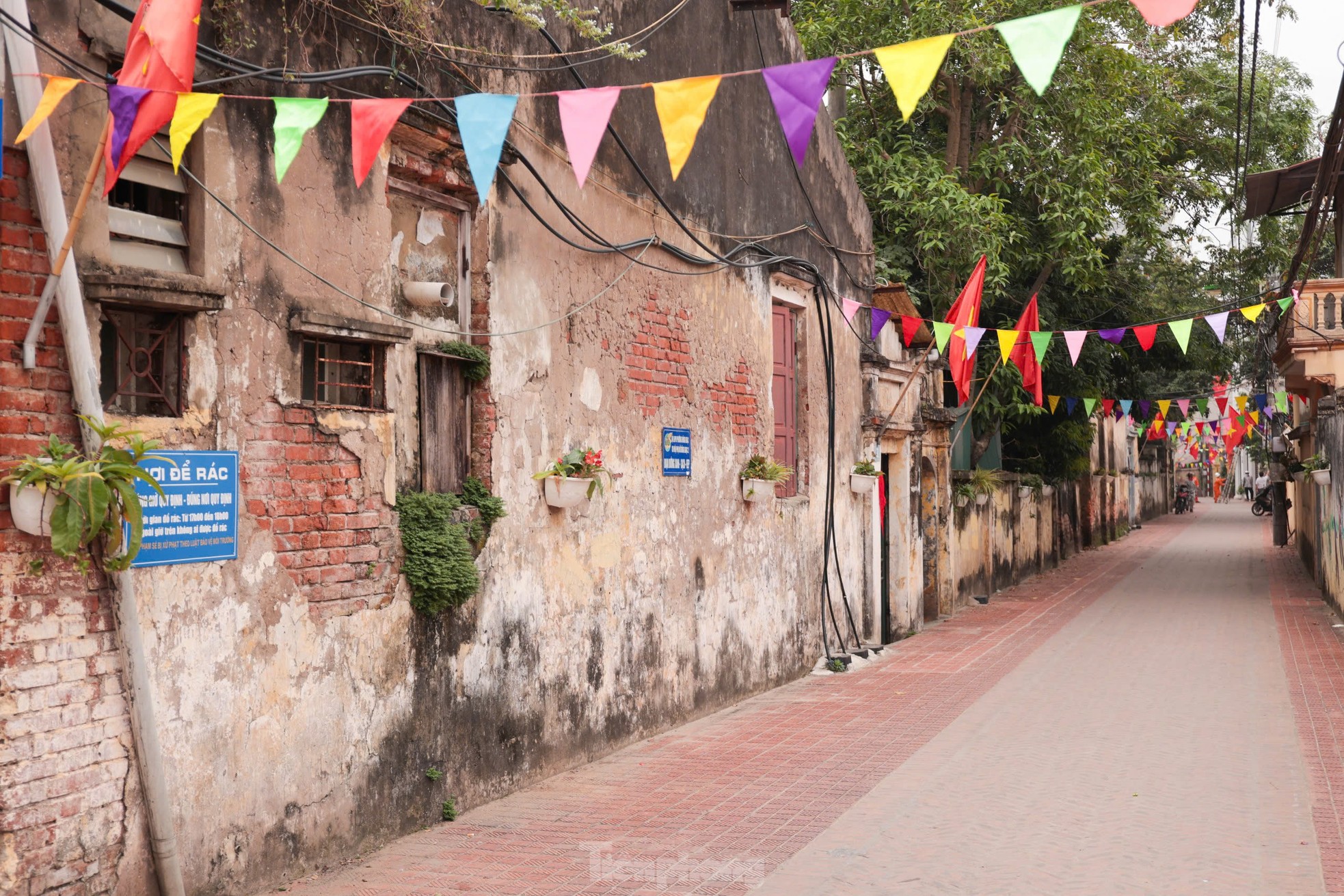 Visiting the ancient village of scholars in the heart of the capital, photo 10