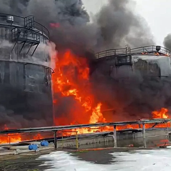 World - Ukraine's attack on Russian oil refinery is like 