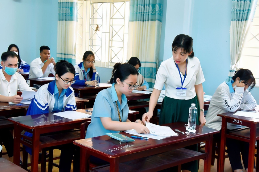 ผู้สมัครกว่า 14,000 คนในจังหวัดเจียลายเข้าสอบรับปริญญามัธยมศึกษาตอนปลายประจำปี 2023 อย่างเป็นทางการแล้ว ภาพที่ 18