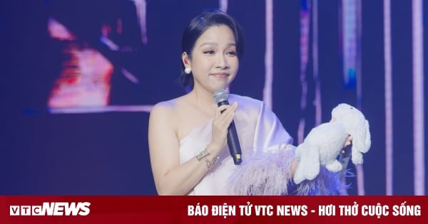 Diva Mỹ Linh nghẹn ngào, tự nhận không phải người mẹ hoàn hảo