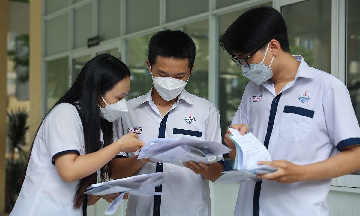 Le score standard le plus élevé de l'Université de droit de Hanoi est de 30,3