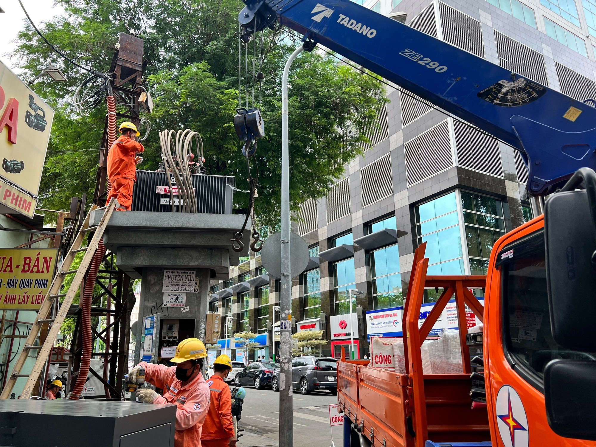 Chính phủ 'thúc' Bộ Công thương khẩn trương hoàn thiện loạt dự thảo cơ chế về điện - Ảnh 1.