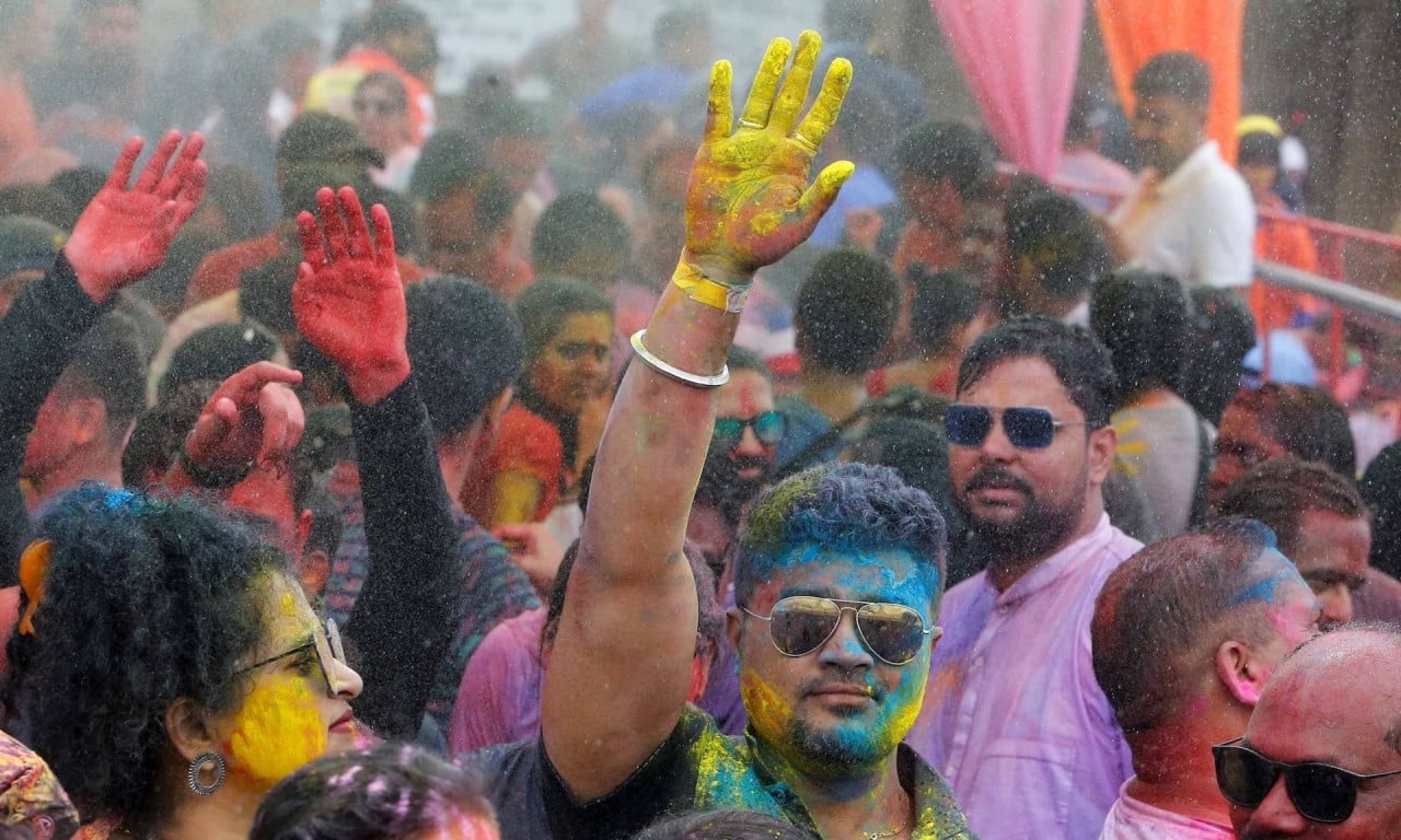 Không khí rực rỡ và sôi động tại lễ hội Holi