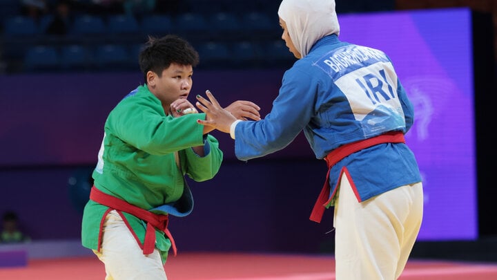 보티프엉꾸인은 신체적으로 더 우수한 상대에게 졌습니다. (사진: 부이 루옹)