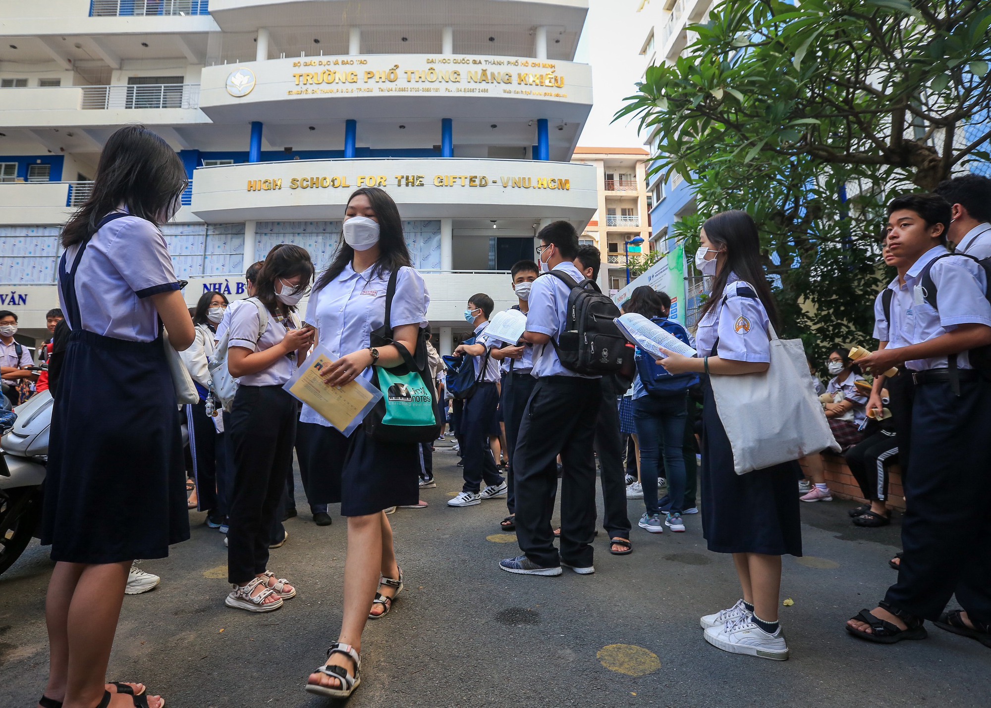 Trường Phổ thông Năng khiếu nói gì về đề thi tuyển sinh lớp 10 năm nay? - Ảnh 1.