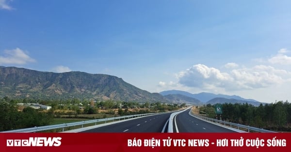 Đưa vào khai thác cao tốc Nha Trang - Cam Lâm và Vĩnh Hảo