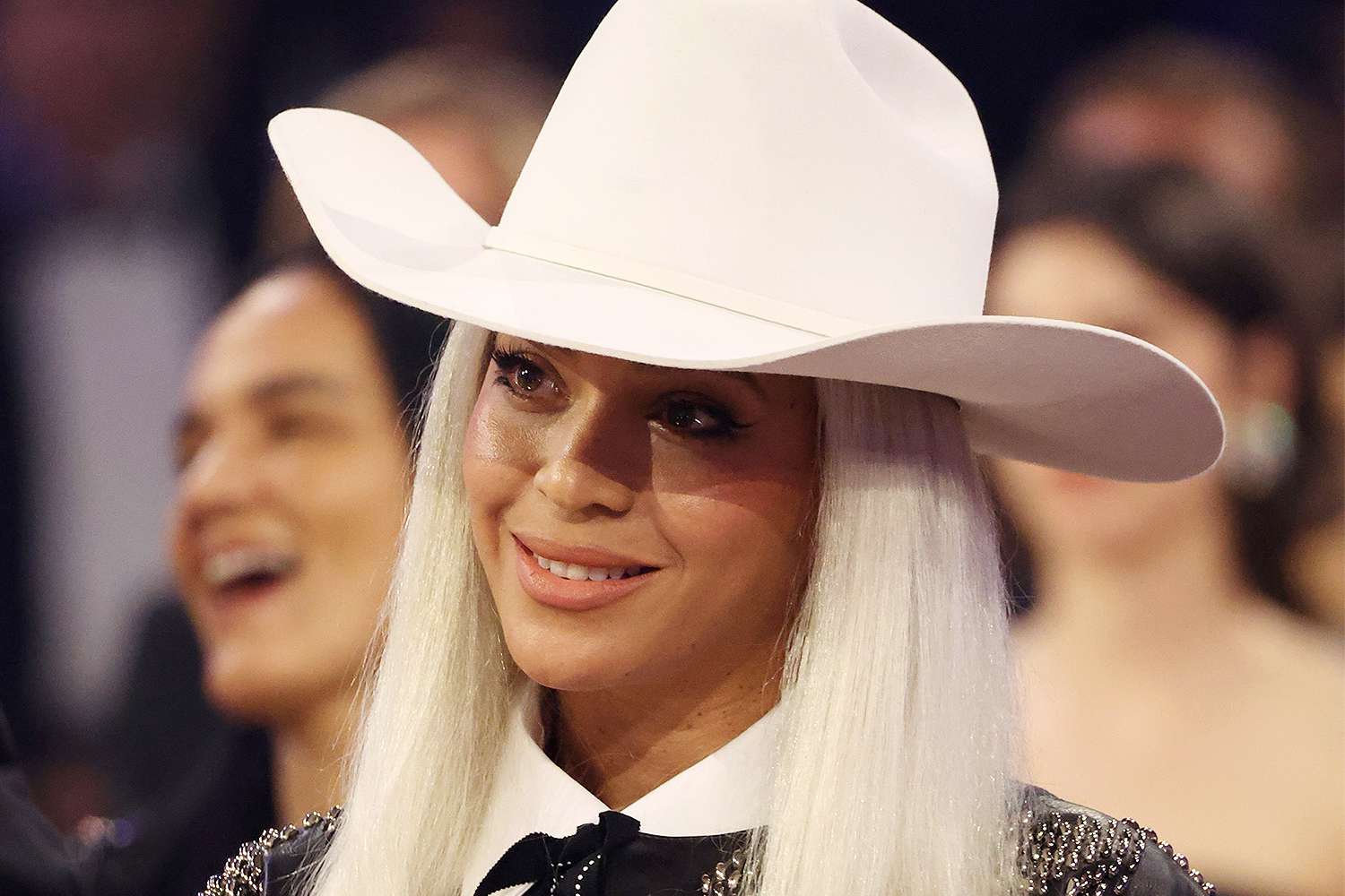 Beyoncé sẽ hát nhạc country trong album mới - Ảnh 3.