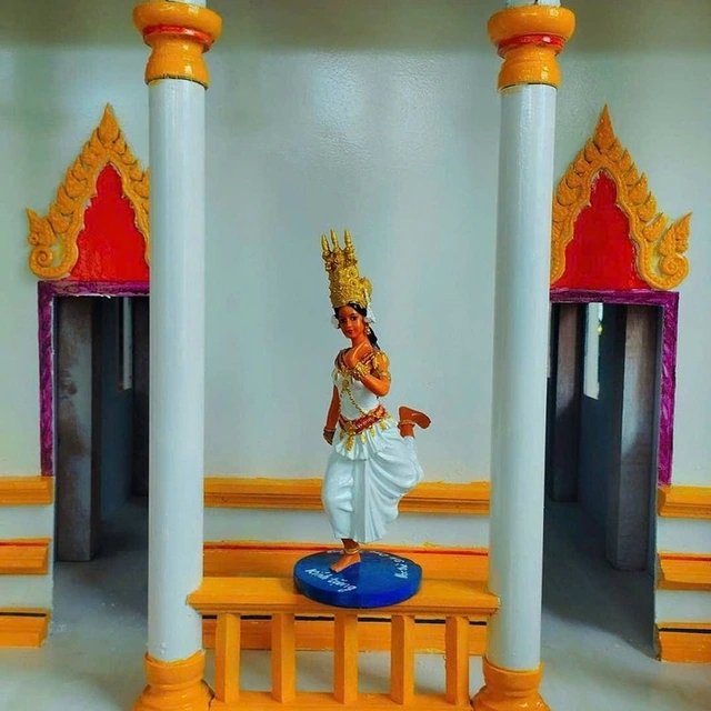 Những nghề độc lạ: Người thu nhỏ chùa