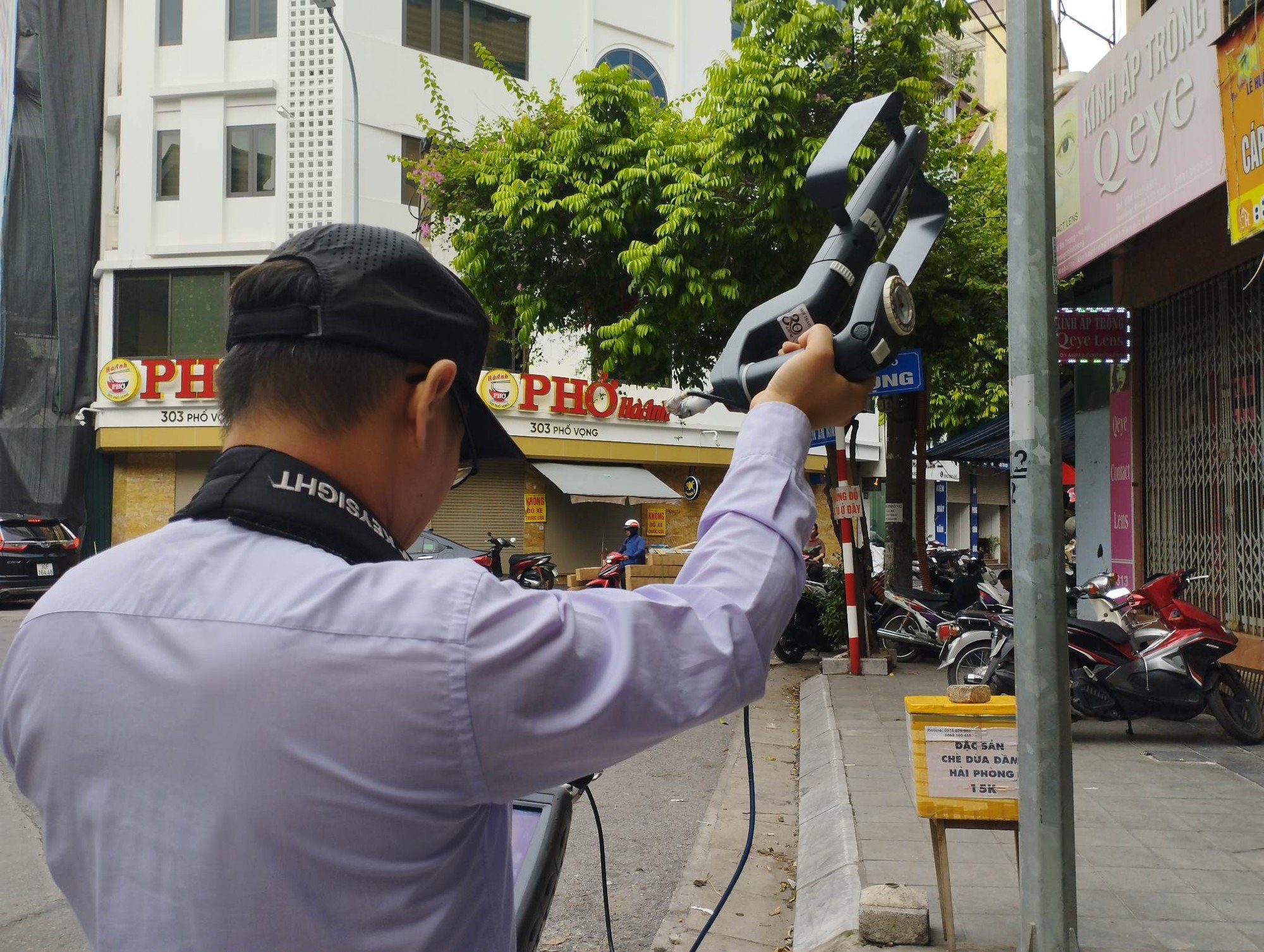 Phát hiện thêm các thủ phạm gây nhiễu sóng, làm tê liệt khóa thông minh - Ảnh 1.