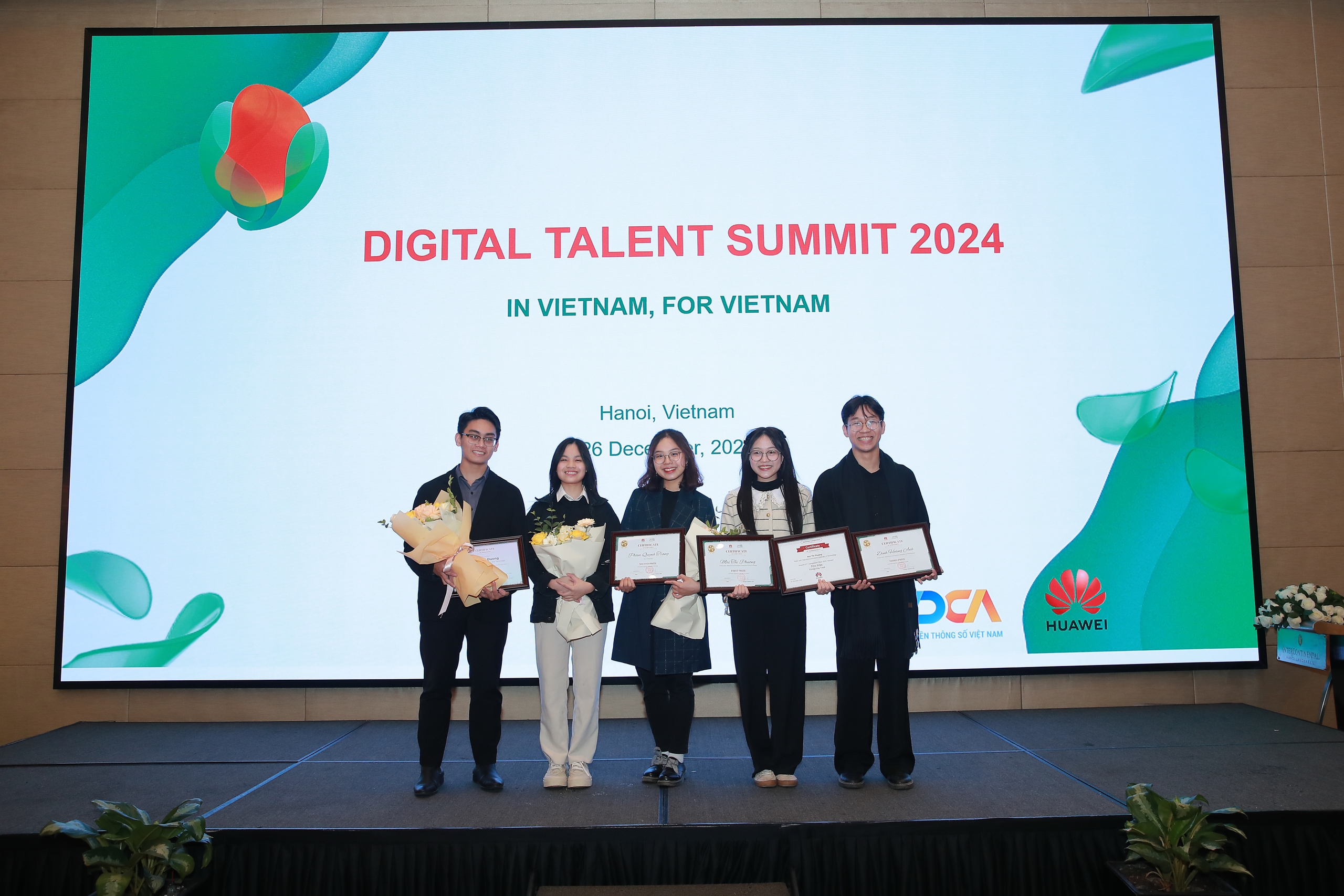 Vinh danh các tài năng công nghệ trẻ tại Vietnam Digital Talents Summit 2024 - Ảnh 2.