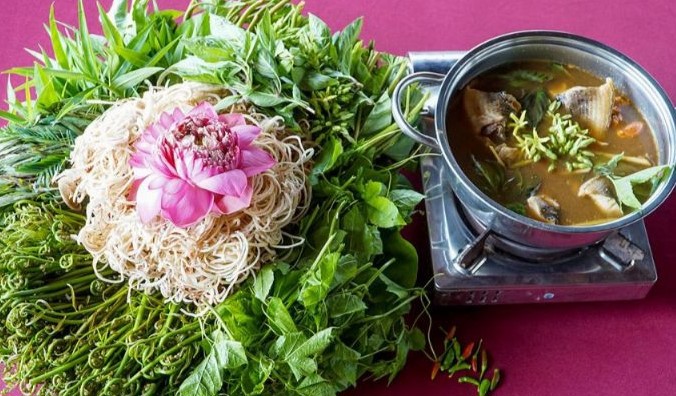 Hotpot with fish sauce and mixed vegetables from U Minh Ha forest (Hoang Nam).