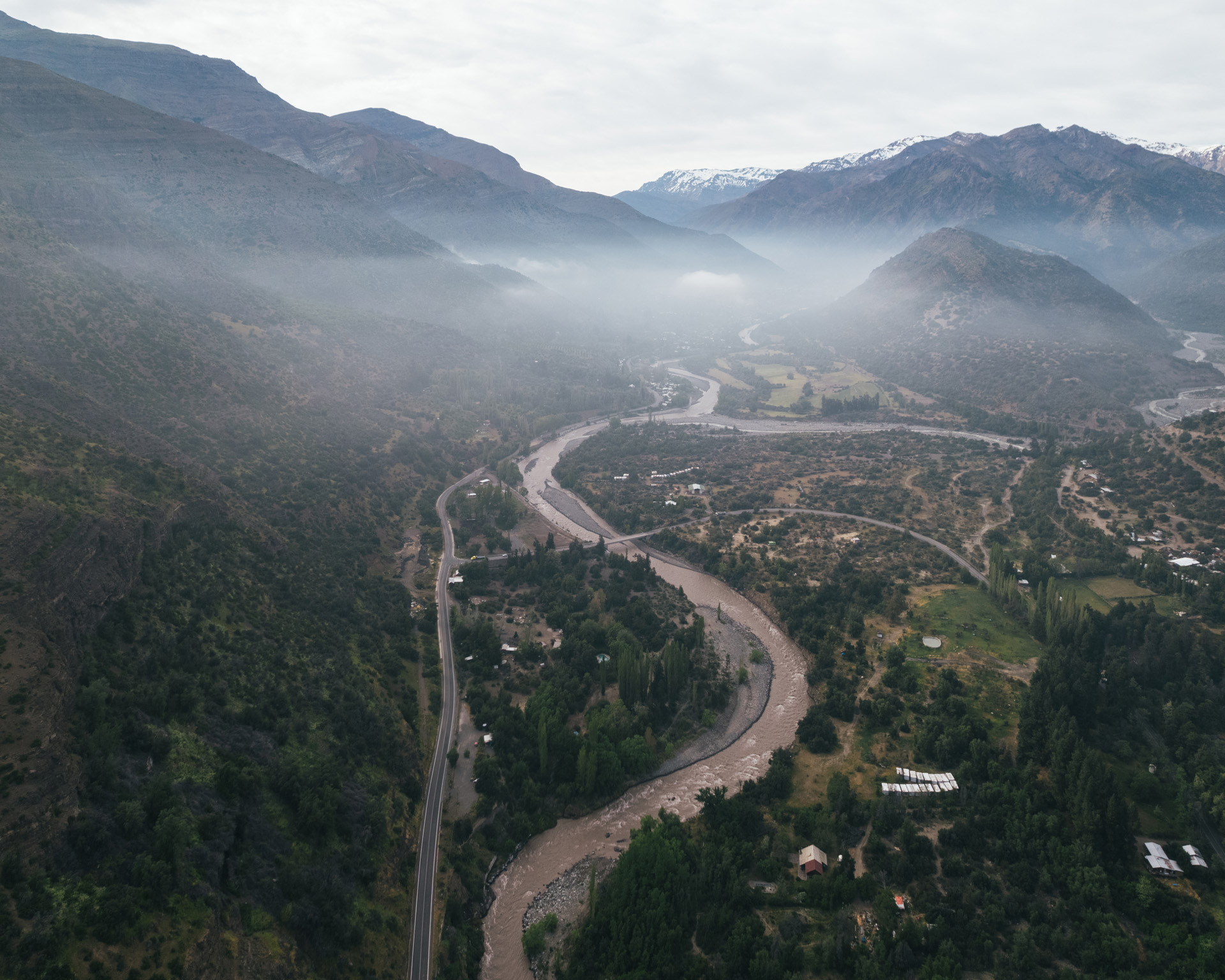 Buổi sáng trong dãy Andes ở Chile qua ống kính của anh Dũng