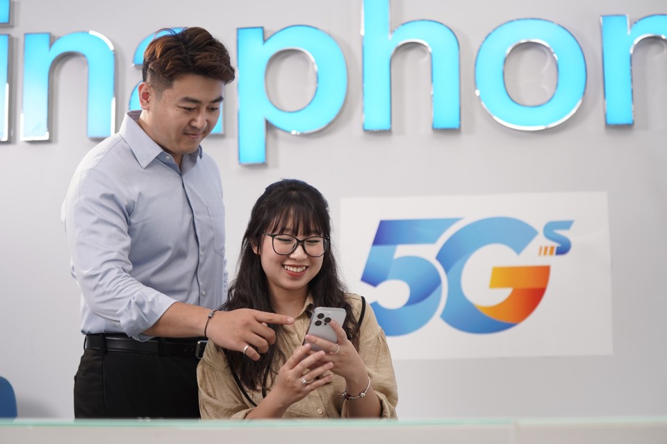 يمكن للعملاء تجربة VinaPhone 5G مجانًا، بسلاسة وسرعة فائقة