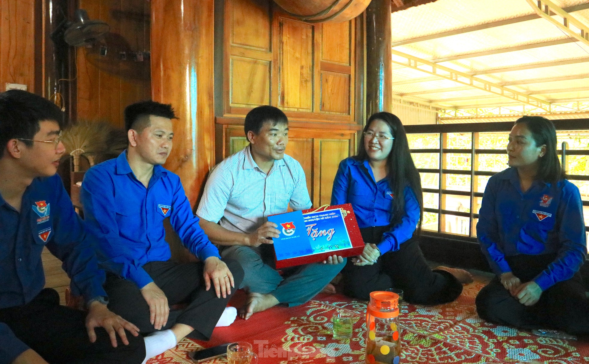 Des chiffres et des images impressionnants de jeunes de Nghe An lançant la campagne de bénévolat d'été, photo 15