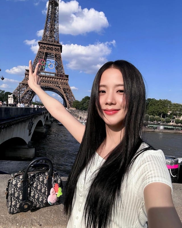 Mái tóc ép thẳng của Rosé hóa tổng tài, Jisoo được gọi tên vì thiếu sức sống- Ảnh 7.