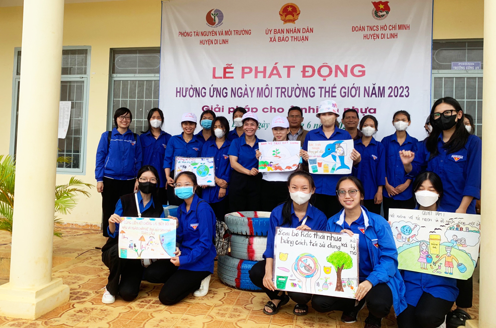 Youth force of Bao Thuan commune participated in the launching ceremony