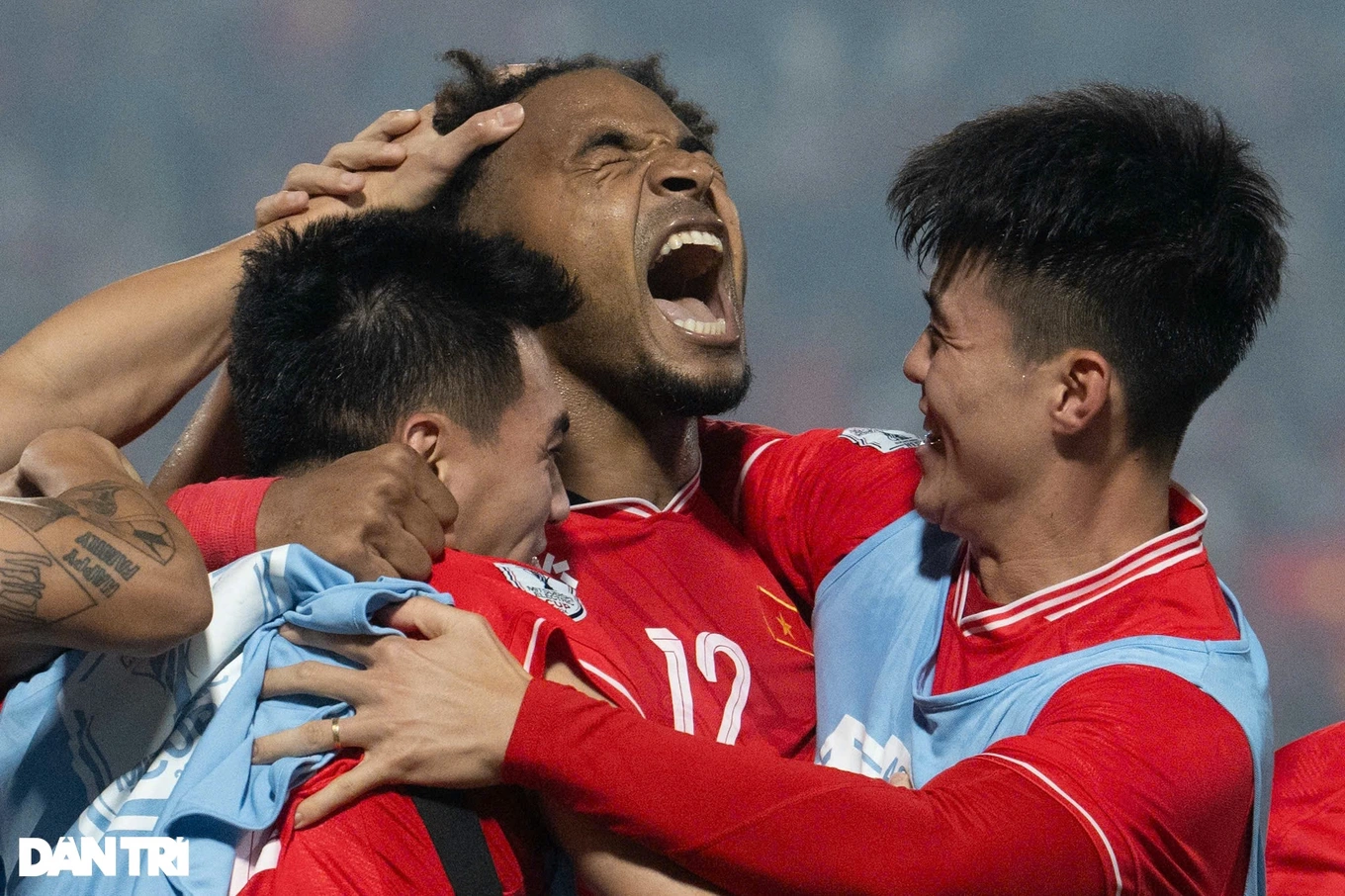 Vietnamese players are about to win big in most of the titles at AFF Cup