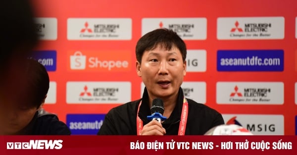 Trainer Kim Sang-sik: Egal, ob das vietnamesische Team gegen Thailand oder die Philippinen spielt, es wird immer die Meisterschaft gewinnen.