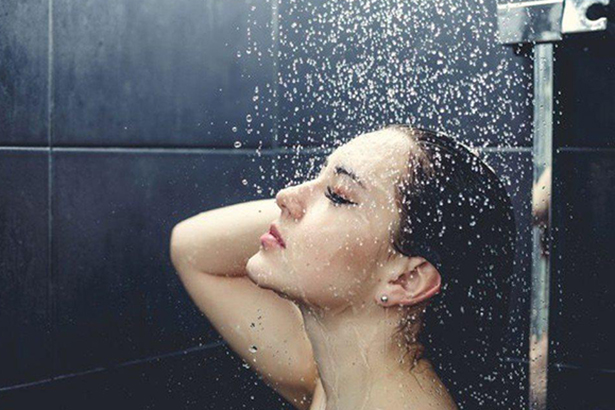 健康を害し、すぐにやめるべき5つの悪い入浴習慣