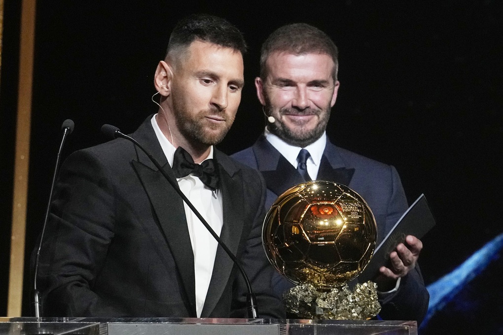 Giành Quả bóng vàng 2023, Messi được báo chí thế giới ca ngợi - 1