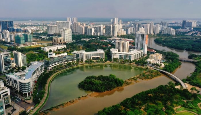 Real estate promises to be rescued, VN-Index increases the most in Asia