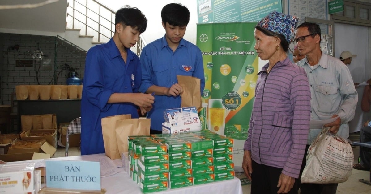 Bayer អមដំណើរសមាគមគ្រូពេទ្យវ័យក្មេងវៀតណាម ដើម្បីកែលម្អសុខភាពសហគមន៍