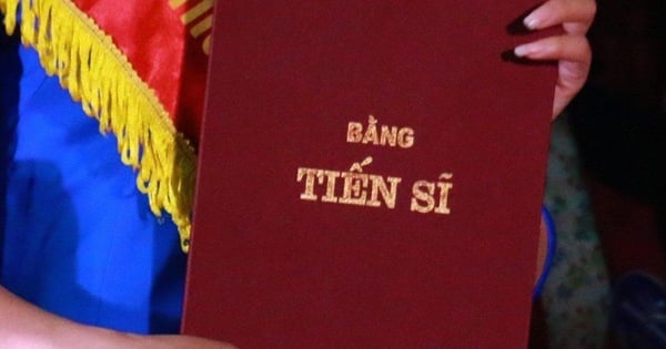 Acusan de plagio al jefe del departamento de investigación científica y la Universidad de Hue toma medidas