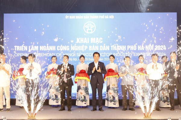 Ouverture de la connexion industrielle de Hanoi, de la promotion des investissements et de l'exposition commerciale 2024