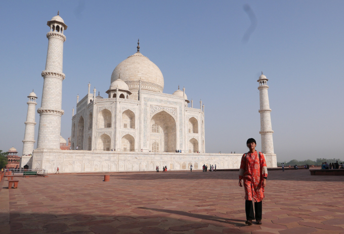 The Taj Mahal is one of the famous places where photos are only allowed outside. Photo: NVCC
