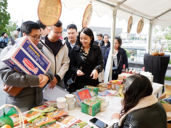 Bau eines vietnamesischen Handelszentrums in Schweden als „Brücke“ für vietnamesische Waren