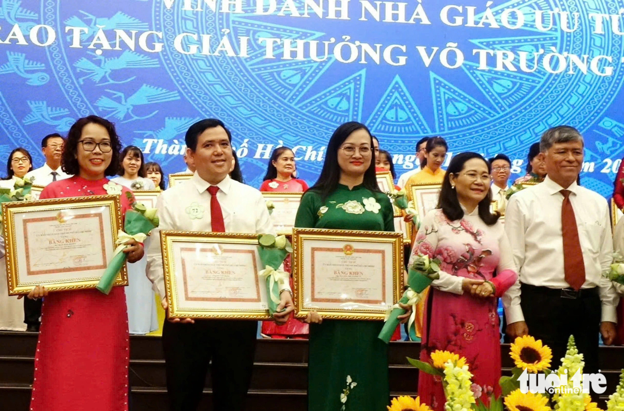 TP.HCM trao giải thưởng Võ Trường Toản cho 50 nhà giáo - Ảnh 3.